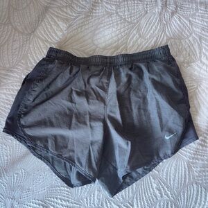 Nike Gray Athletic Shorts Moisture-Wicking Performance